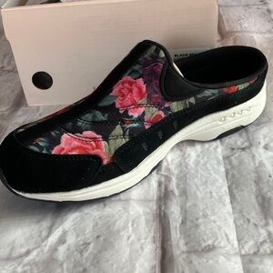 Easy Spirit Black Floral Mules